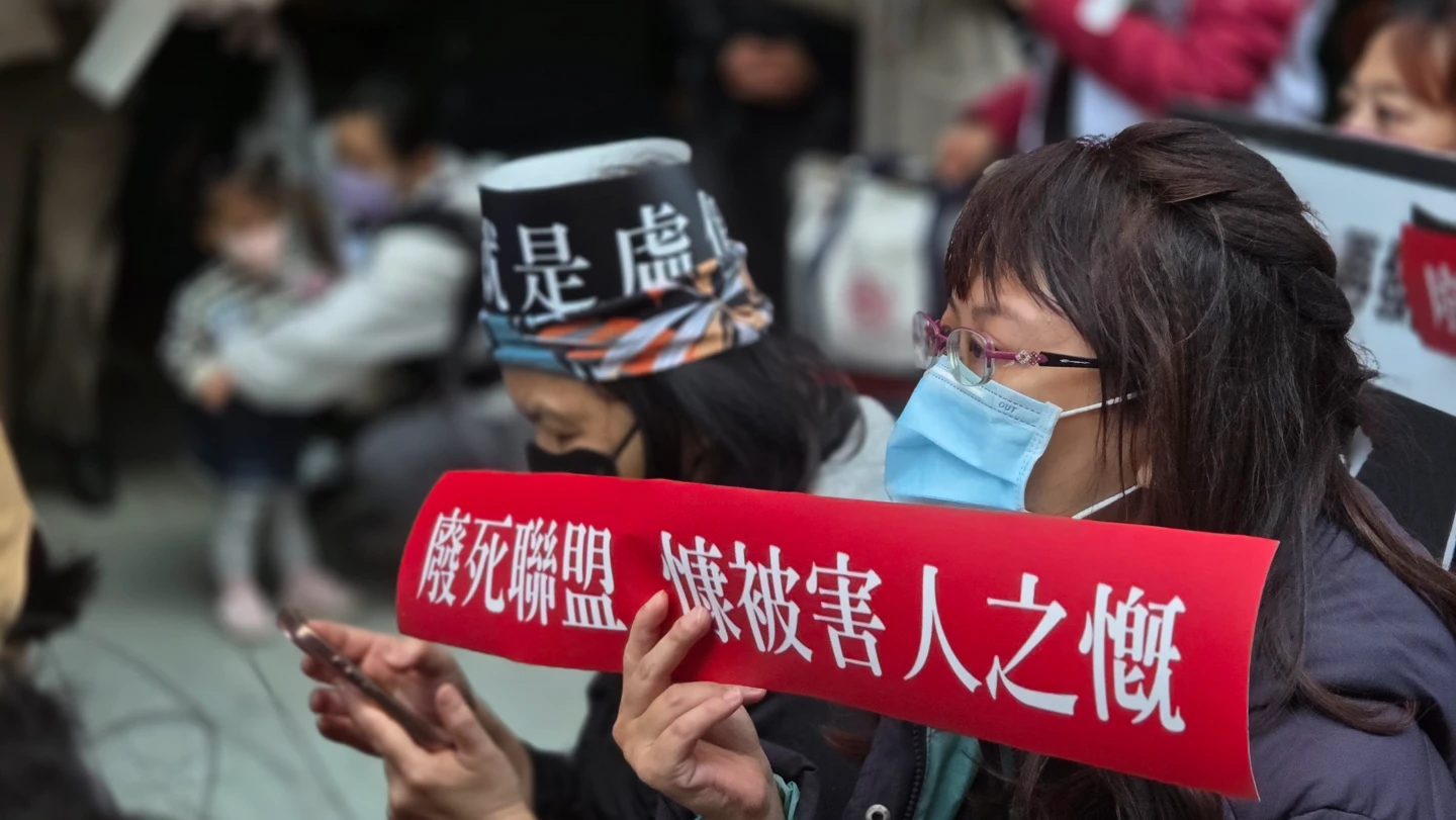 有片｜剴剴遭虐死引公憤！「護兒少反廢死」大遊行　五大訴求籲司法正義勿妥協