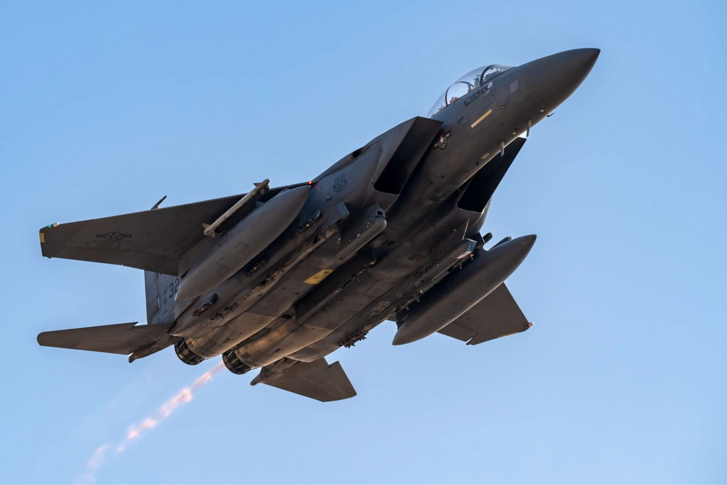 川普又出兵！美軍啟動「鷹眼打擊行動」　大規模空襲敘利亞