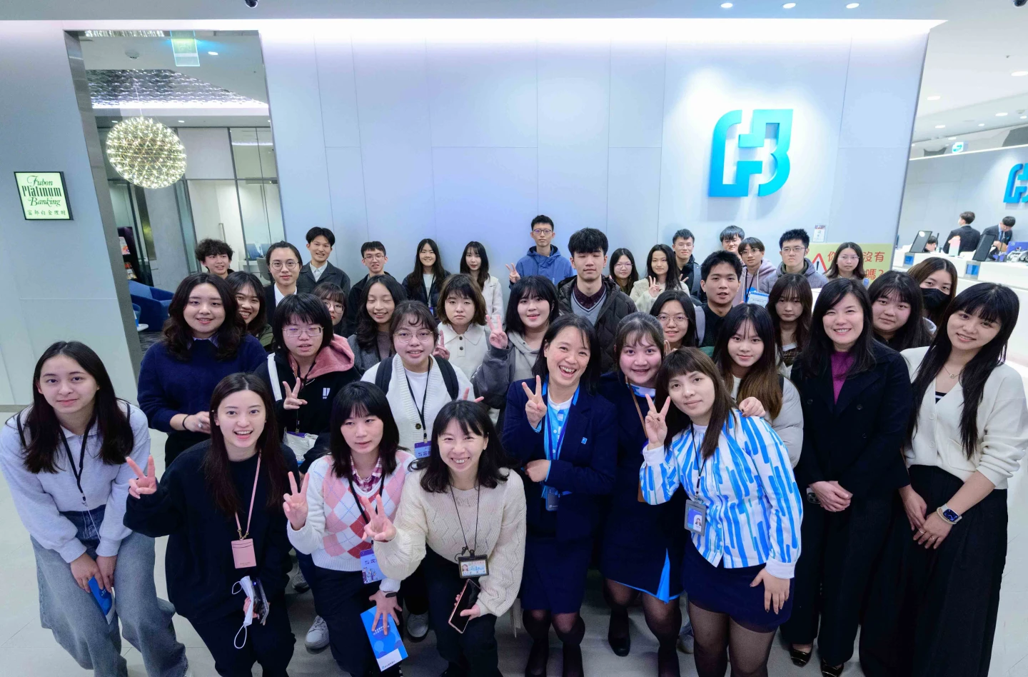 富邦金與北市府提供65位法律學生　體驗「機構律師的一天」