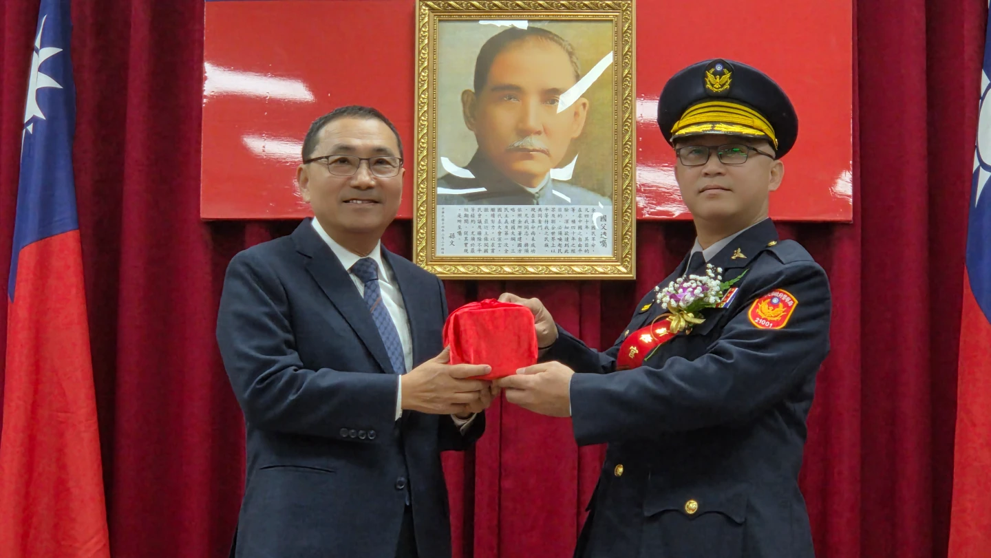 新北捷運警察隊揭牌！防隨機攻擊　侯友宜交付新任隊長這任務