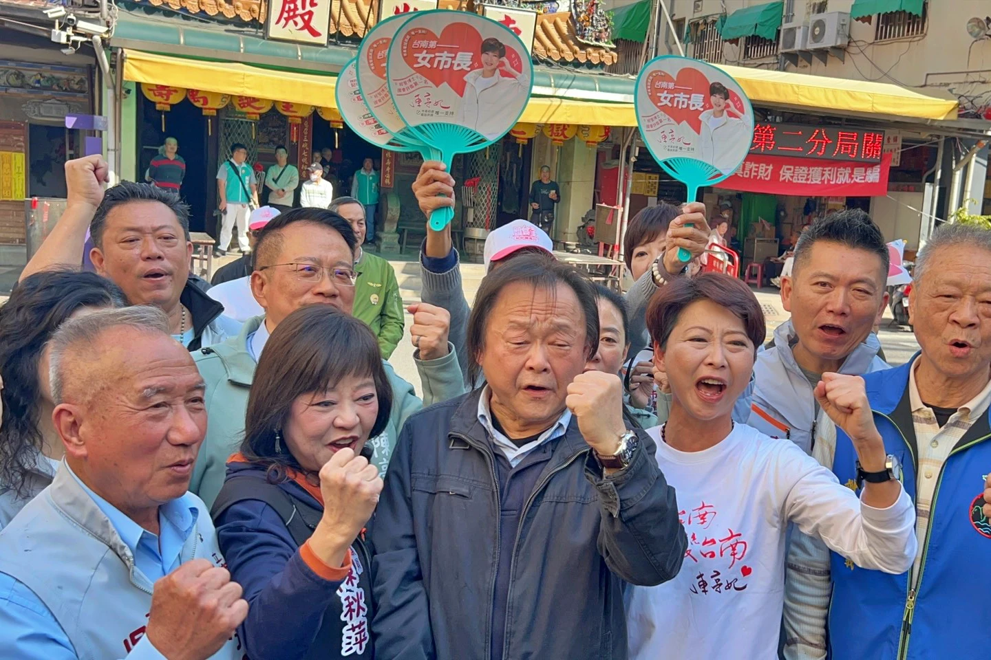 台南市長初選決戰夜！　「扶龍王」3度力挺：人民會還陳亭妃一個公道