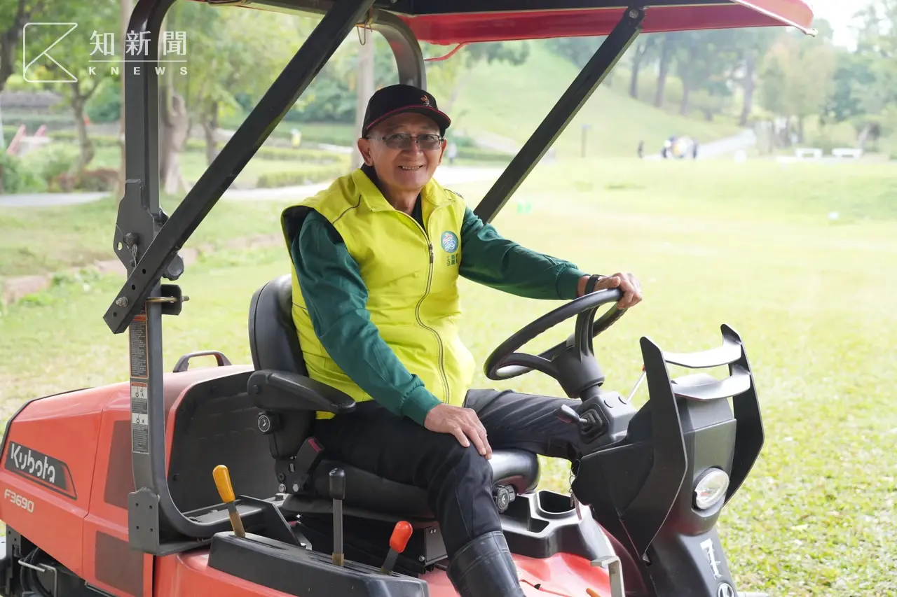 果嶺變公園2｜70公頃「綠色地毯」守護者曝心聲！清晨割草補沙坑　最怕高跟鞋和硬輪