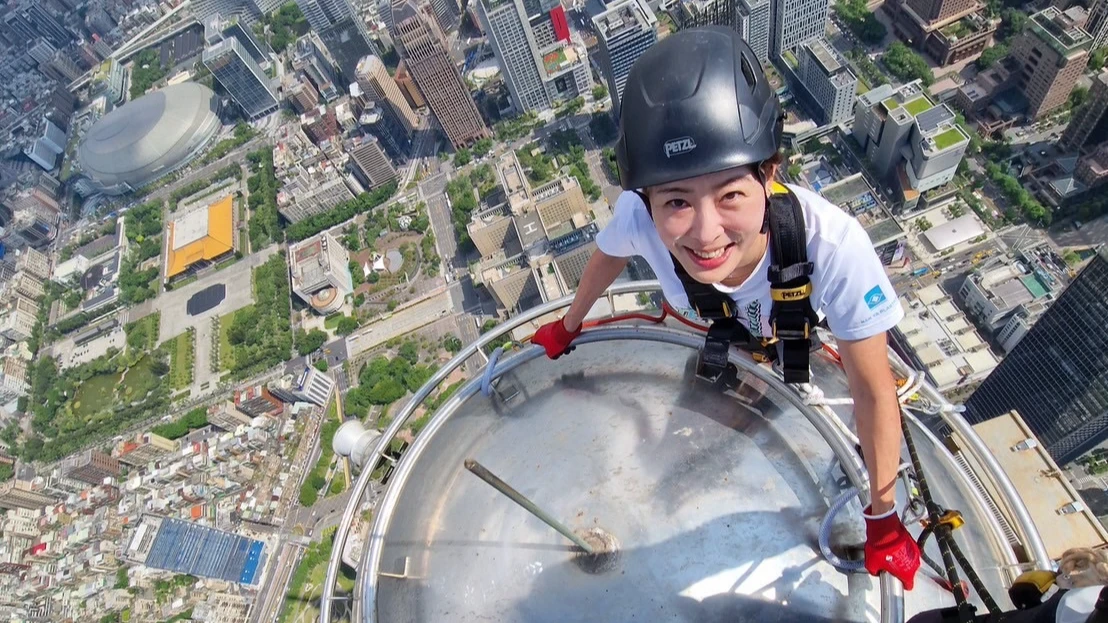 腿軟片｜賈永婕爬101頂端反擊酸民　被敲碗「開放民眾登頂」！1句話藏玄機