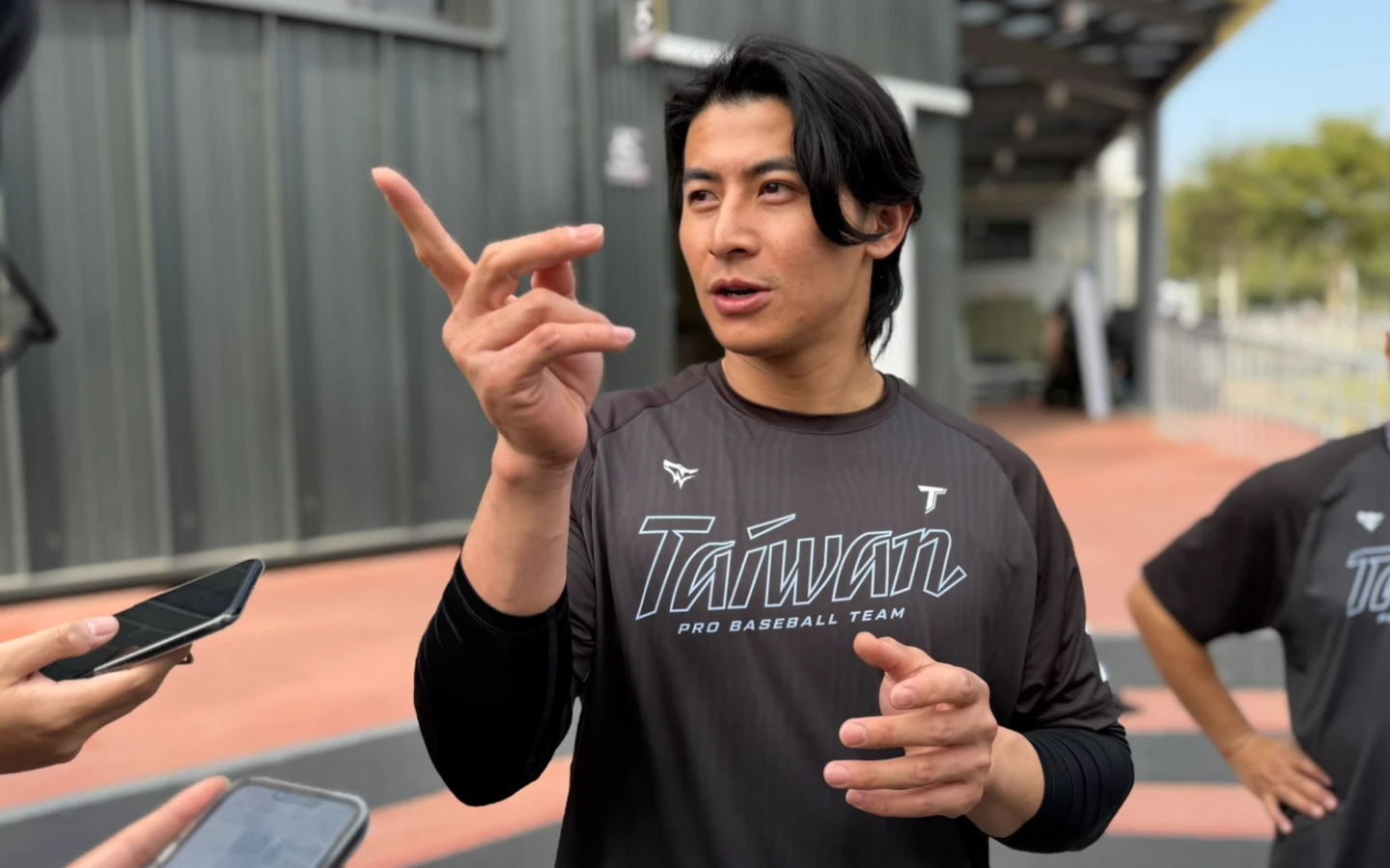 經典賽｜曾豪駒讚他是「台灣隊長」不二人選　陳傑憲分享尷尬小趣事