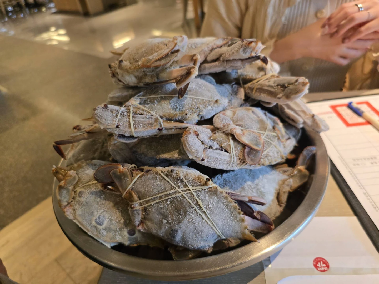 螃蟹重金屬鎘超標　旭集、遠東自助餐廳、七海均上榜