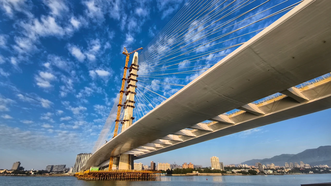 淡江大橋今下午搶先登橋！3小時突改「誰可上橋」挨轟　新北市府回應了