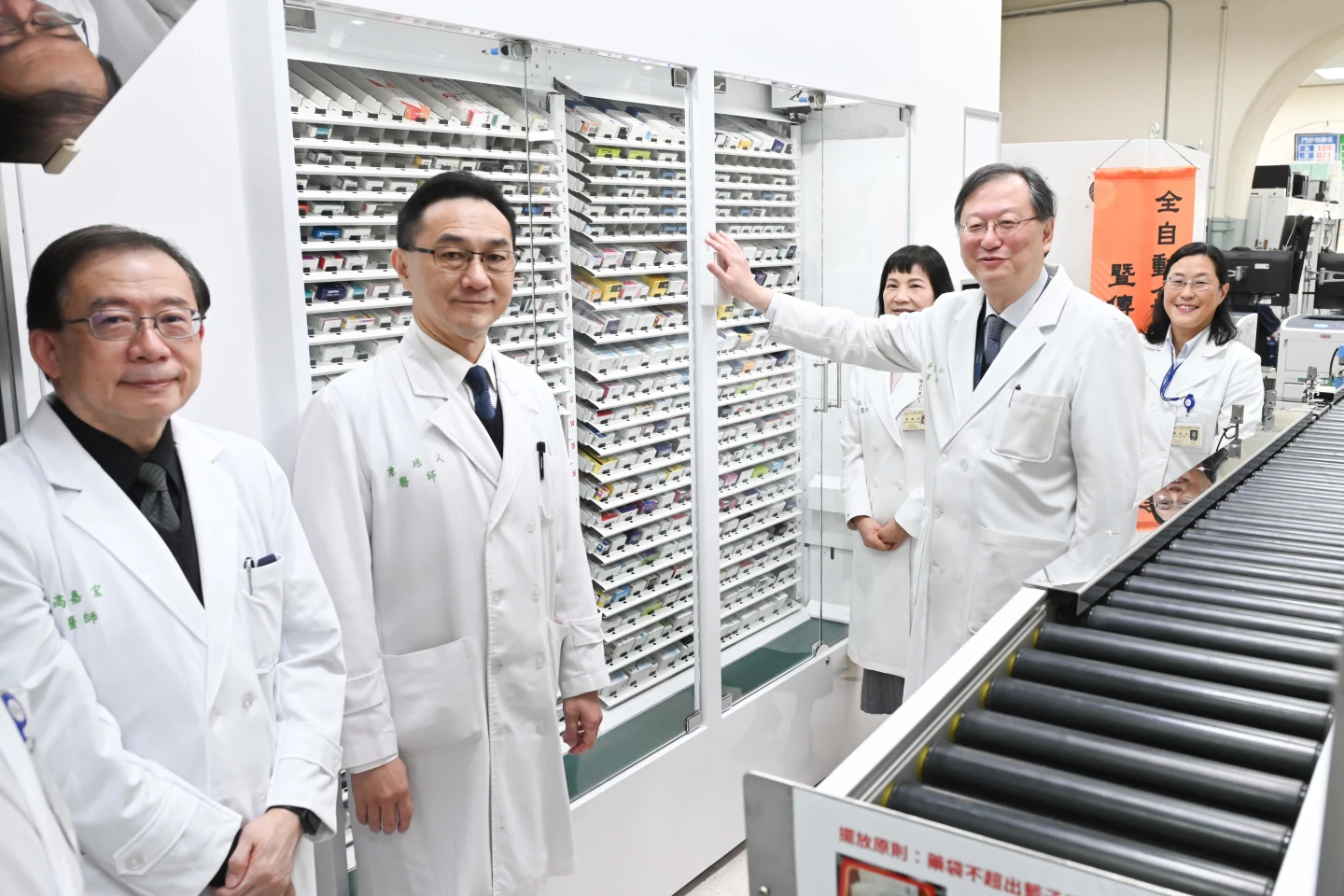 台大百年古蹟藥局革新　自動發藥機日調劑3800盒冠全國