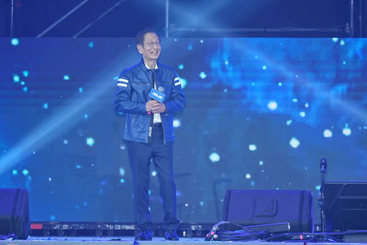 電腦品牌雙A營收報佳音！　華碩1月年增近8成、宏碁也年增近4成