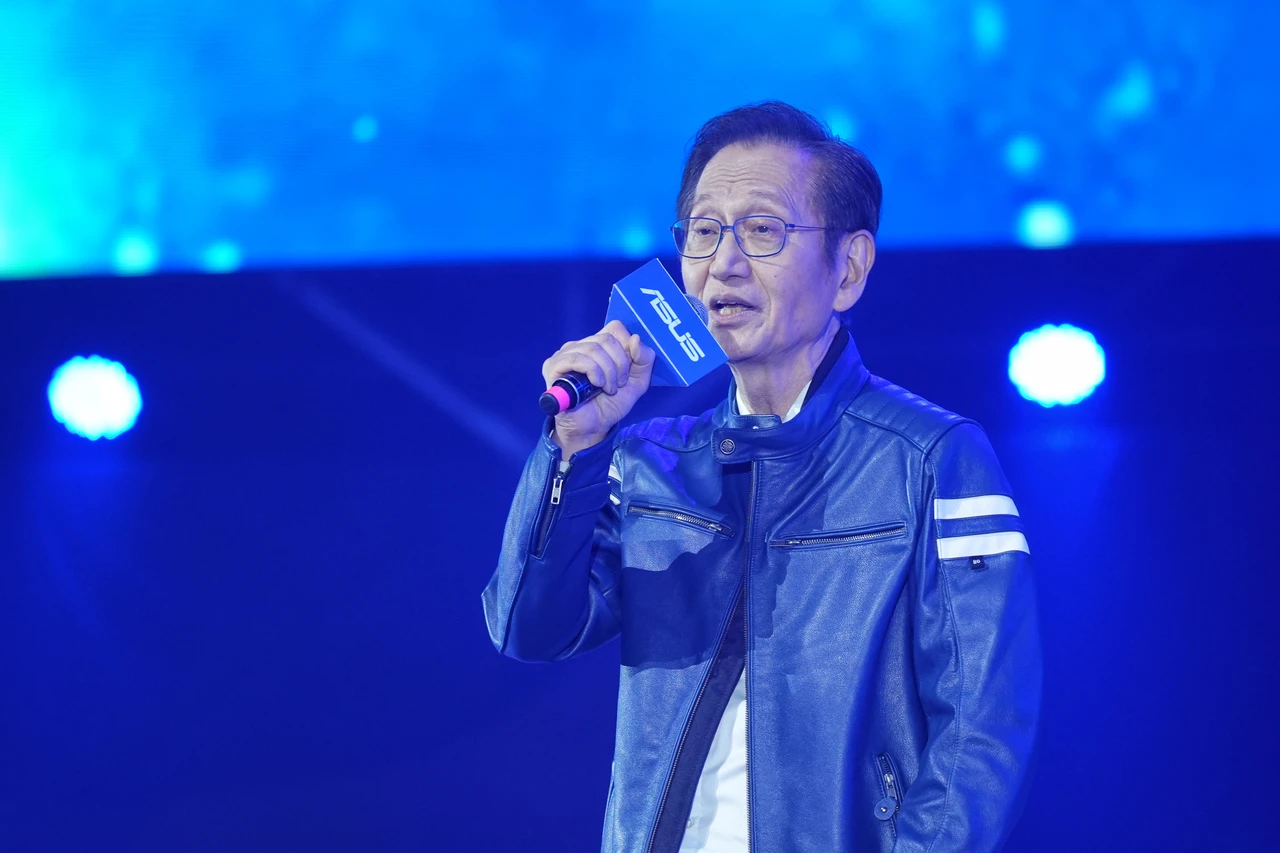 接單動能強勁！華碩上修全年伺服器營收年成長目標　由100%上修為至少150%