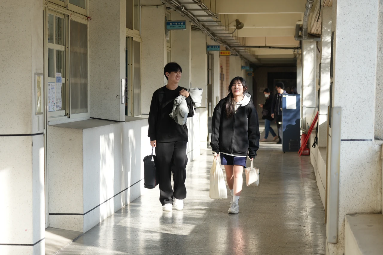 為校事會議修法槓上！家長團體稱「大案小辦」　教師團體回嗆傷害尊嚴