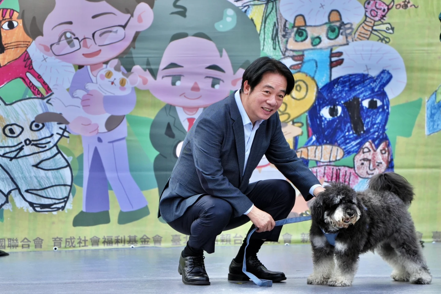 狗、貓派來了！賴清德：領養取代購買　「多關心毛小孩，能保護人類健康」