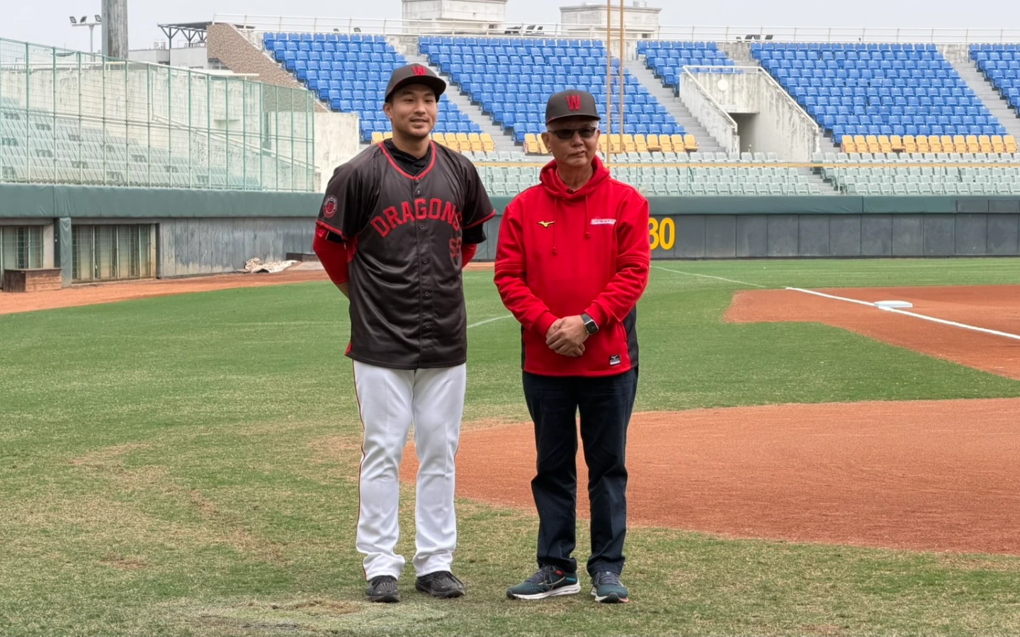 中職｜轉披龍袍目標「身體健康」　曾仁和新球季盡全力爭取先發