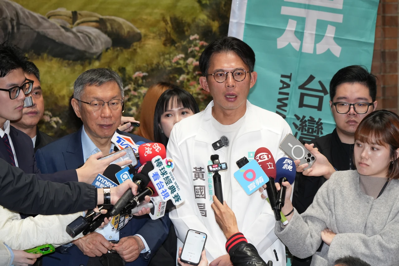 兩顆太陽現身！黃國昌曝藍白協議擬「現任優先」　不推母雞選北桃基