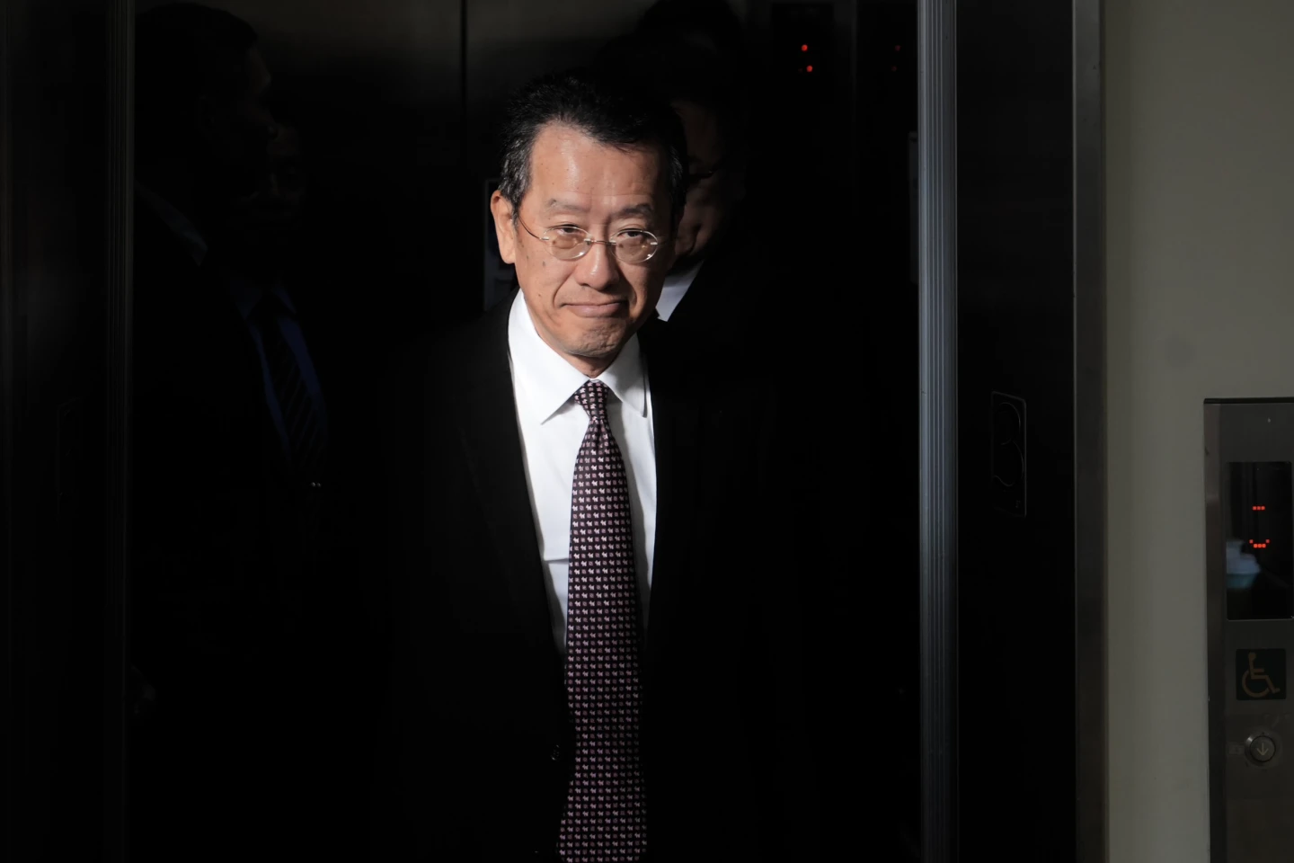 1.25兆國防特別條例卡關　顧立雄繞彎先機密專報！稱藍白沒必要提版本