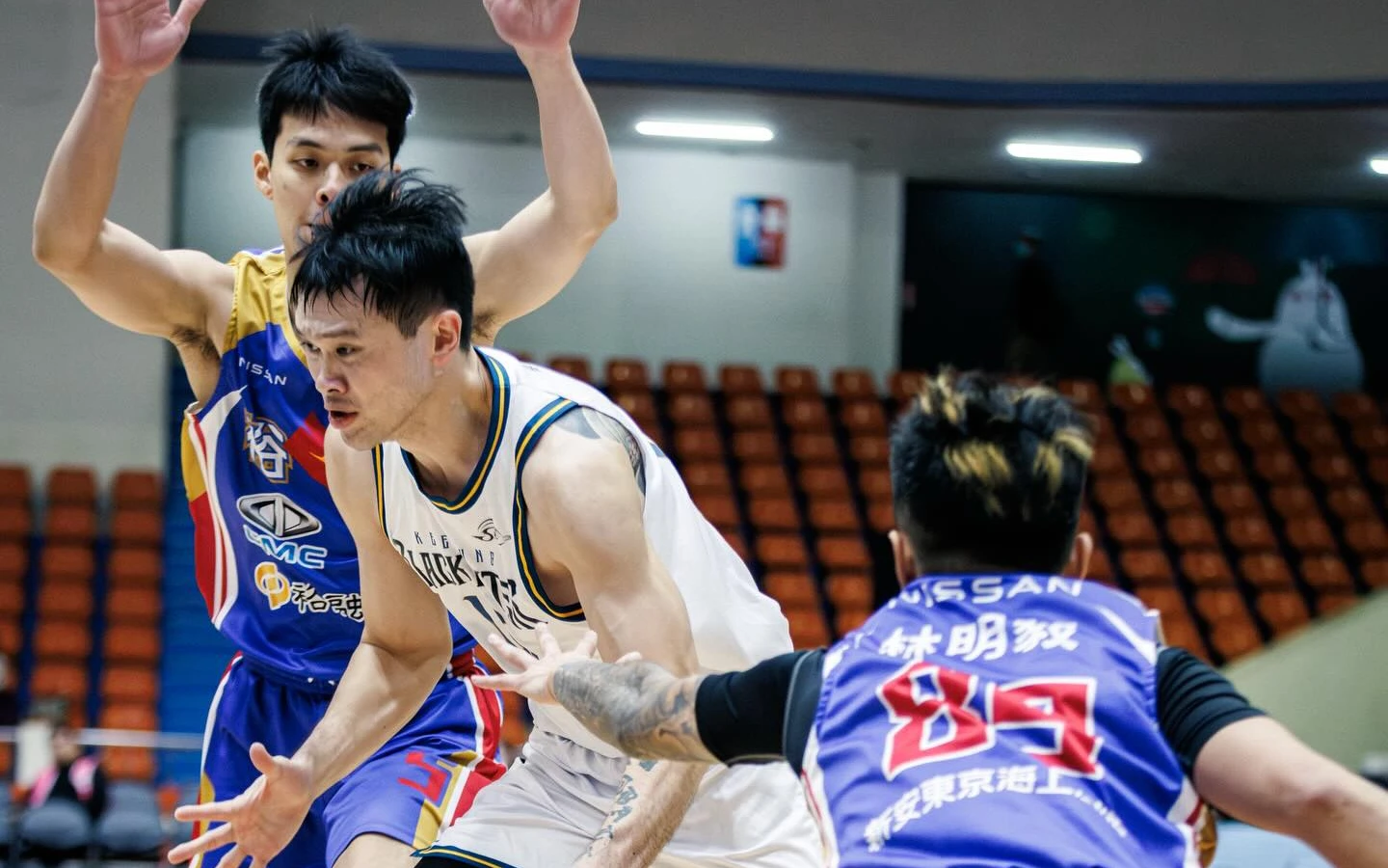 SBL｜再爆假球疑雲、地貼傷人！籃協領補助款辦比賽卻爭議不斷　運動部說重話