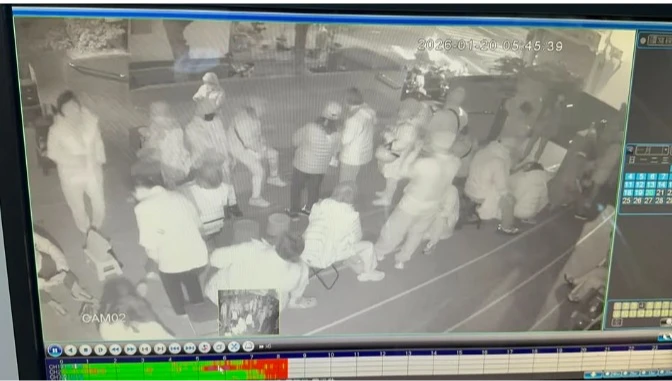 彰化皮蛇疫苗之亂！銀髮族凌晨低溫排成「貪食蛇」　縣民怒轟耍弄長輩