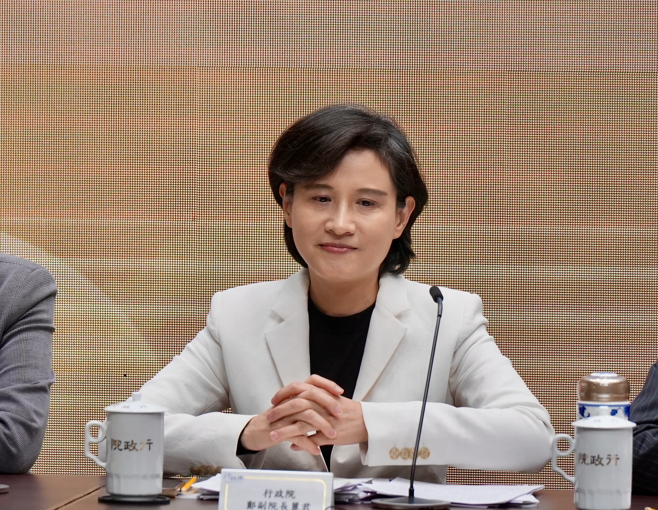 2026挑戰蔣萬安？鄭麗君稱考古題「回答超過10年了」