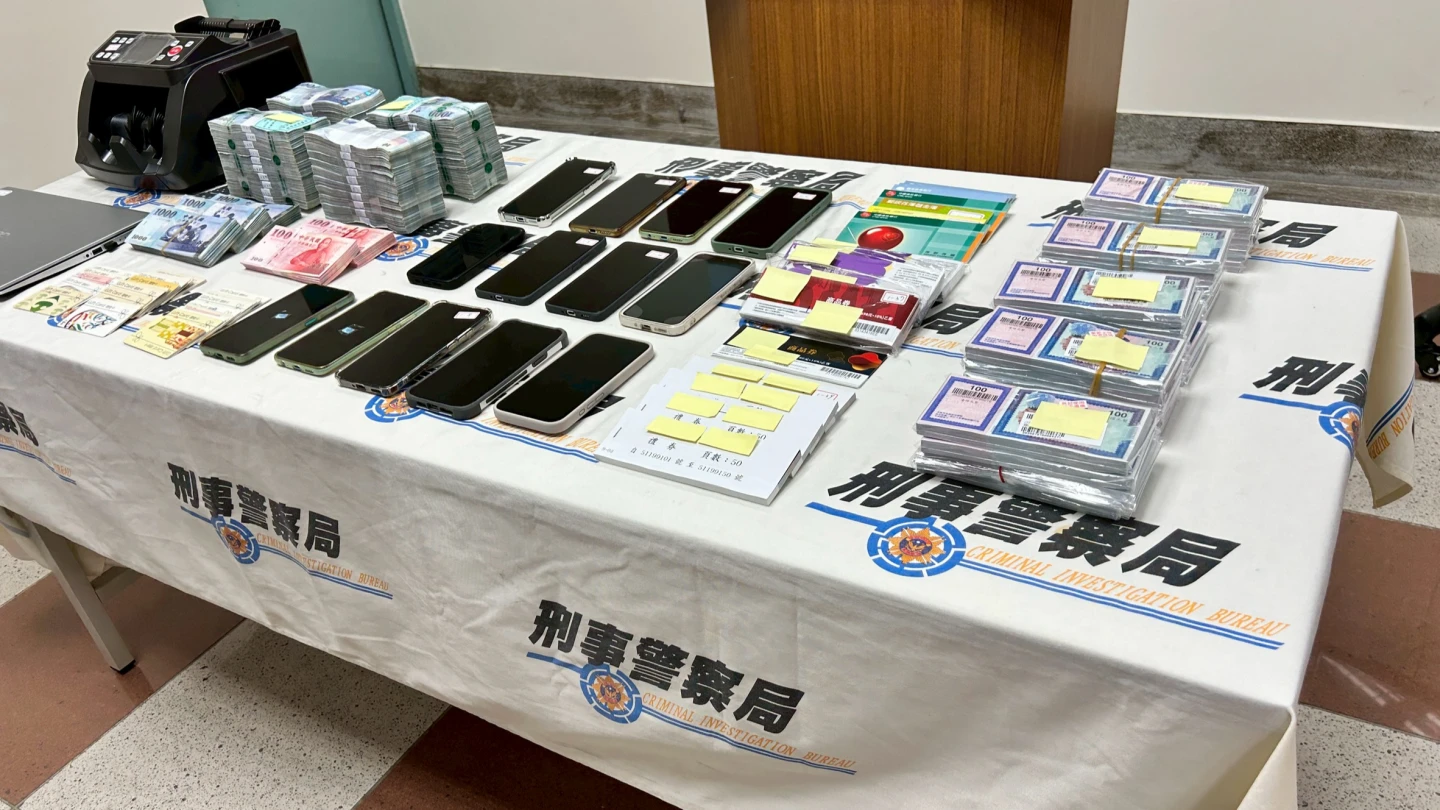 刷卡換現金有詭！詐團榨乾50人害陷卡債　削1.7億犯案手法曝光