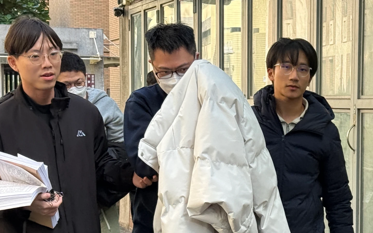 東引快刀手老闆洗錢案延燒！股東遭搜索拘提　2人移送北檢複訊