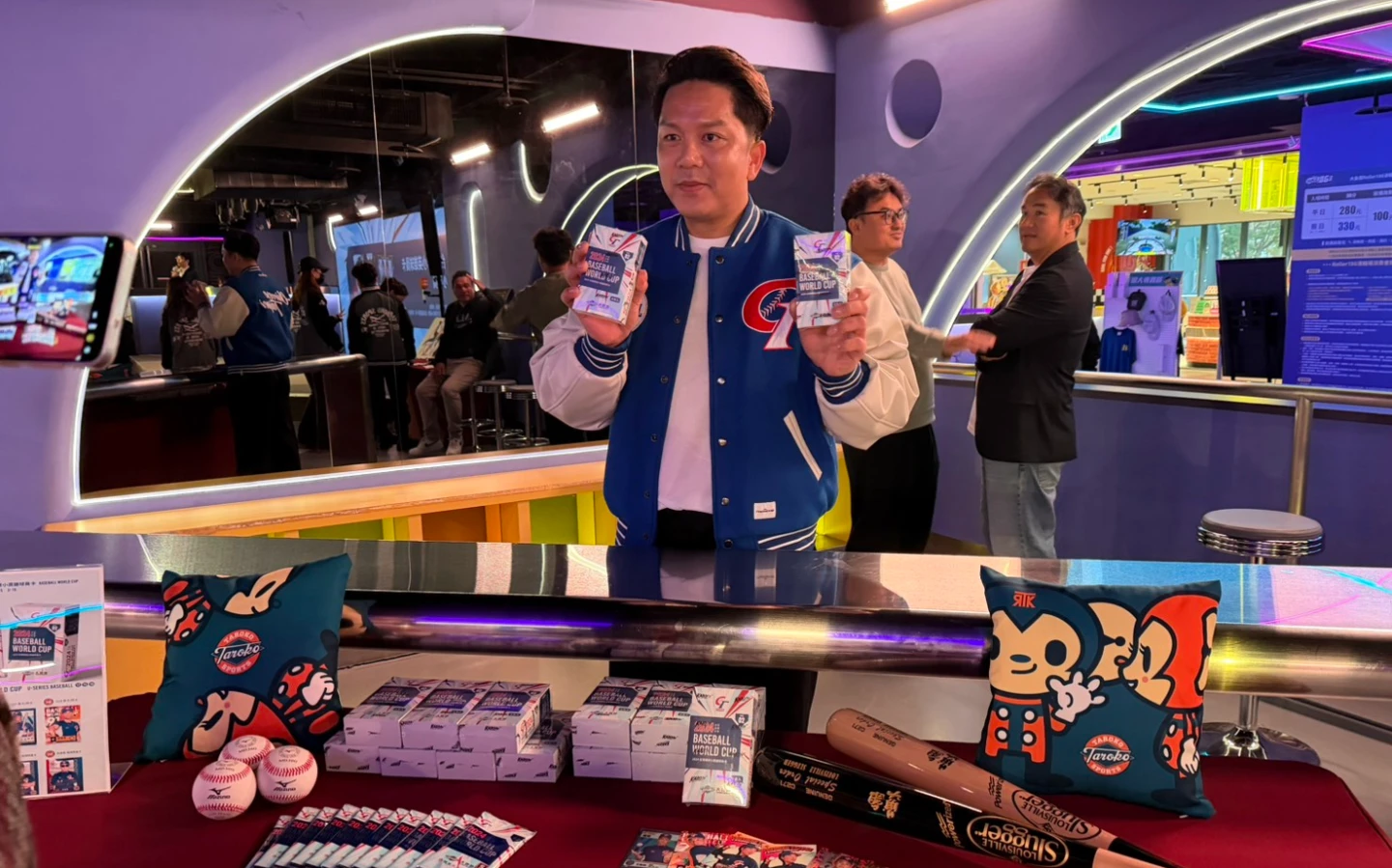 棒球｜看中華隊1992年奧運奪銀跑出棒球夢　周思齊再訪國訓直呼感動