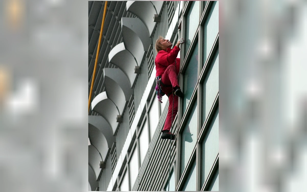 法蜘蛛人讚霍諾德攻台北101　愛攀高因無聊比死可怕