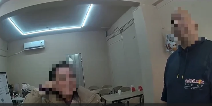 網紅孫生母又偷竊！潛鍋燒麵店偷包包　人贓俱獲遭送辦