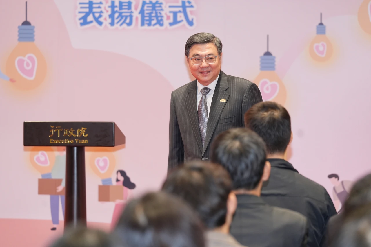 卓榮泰飛東京看球賽！台日斷交54年首例　綠委曝這2人促成