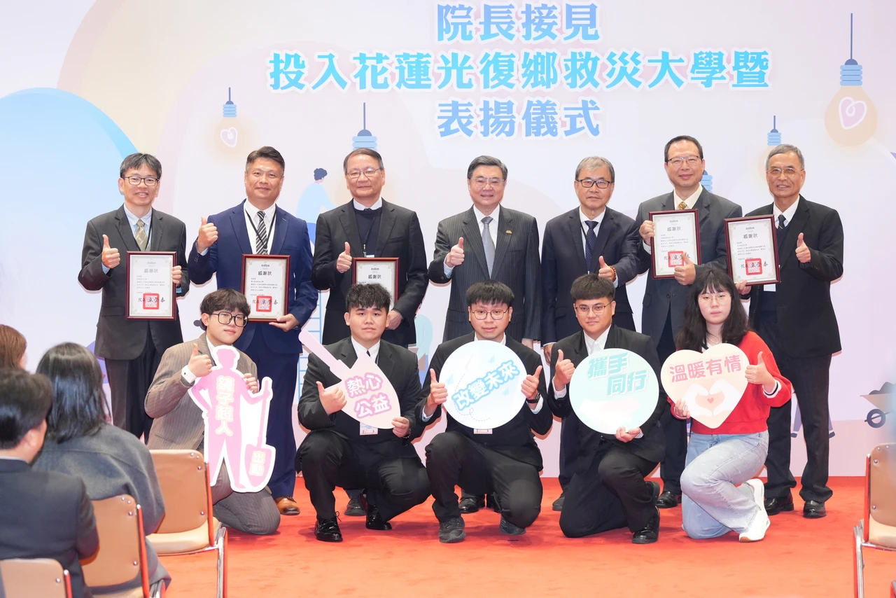 感謝50萬「鏟子超人」湧入光復鄉救災！卓榮泰讚：讓全世界看到台灣