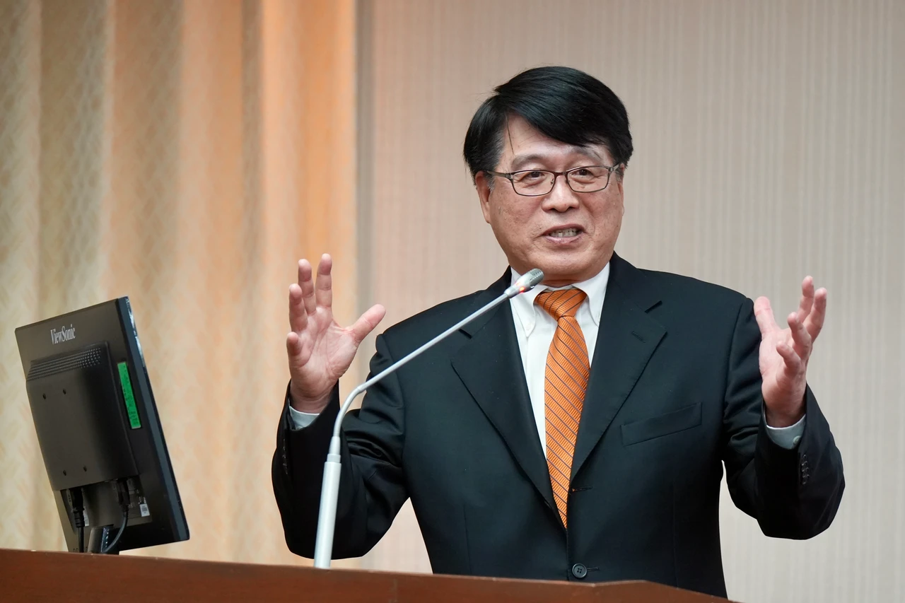 中選會任命露曙光！　政院改念：依法處理，讓選務順利進行