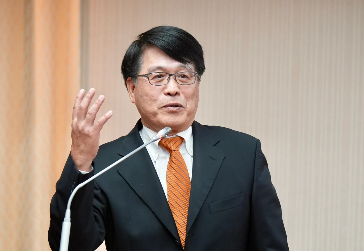 在野推不在籍投票　游盈隆：九合一地方選舉實施「肯定是災難」