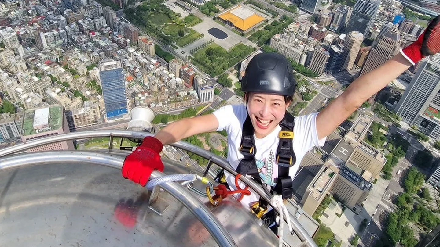 地表最瘋董事長！賈永婕膽大先登101「攻頂內幕曝」　自爆：沒報備婆婆