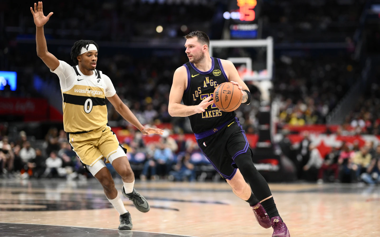 NBA｜刷新湖人隊史紀錄！東契奇打18分鐘就大三元　竟還不是本季最快