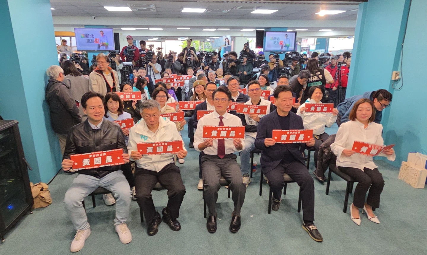 新北市長起手式！黃國昌辭立委、批中央　盼四年給出不一樣的新北