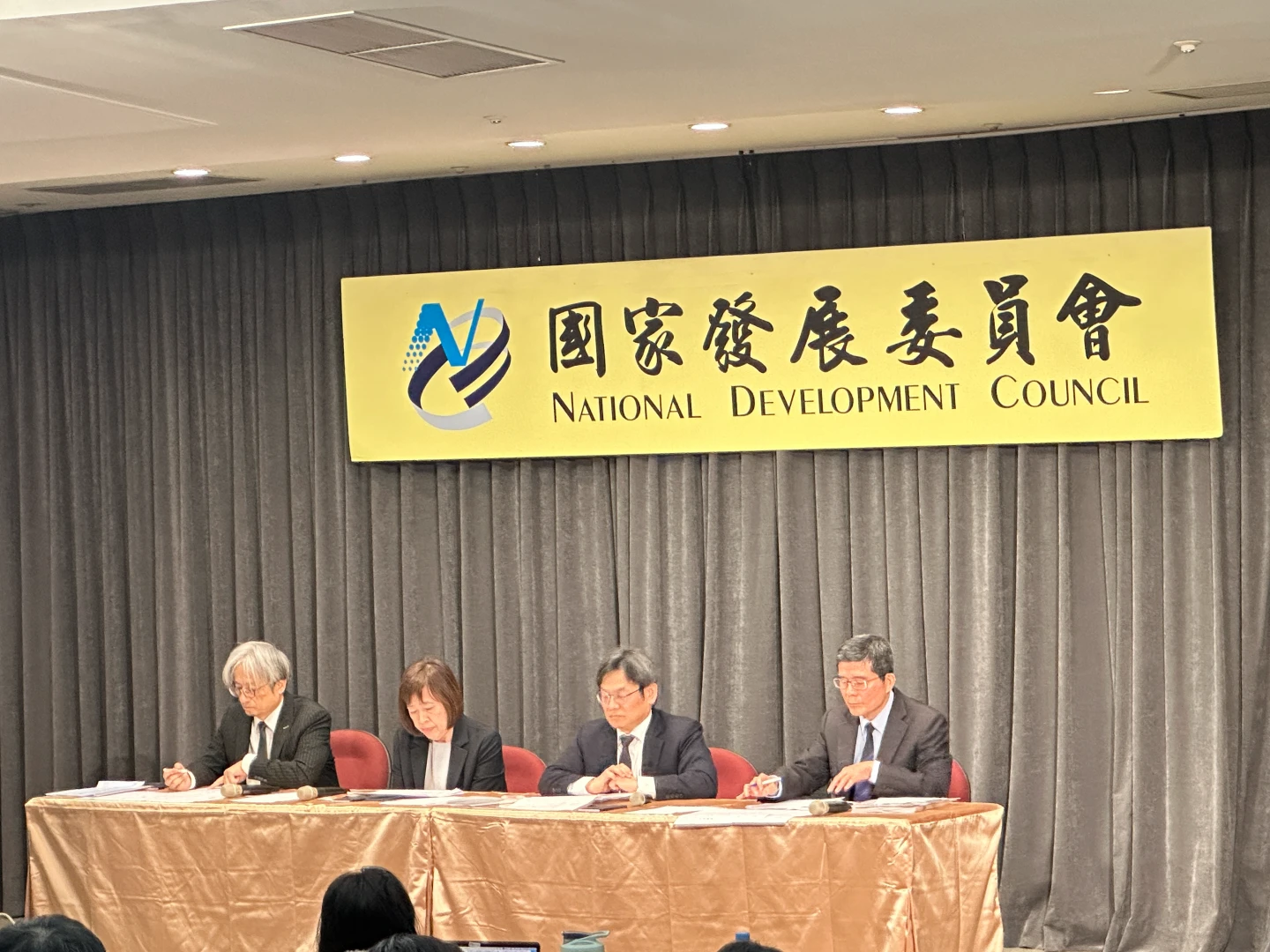 台積電「海外1、台灣3」擴產不變調　葉俊顯：AI需求強勁支撐景氣長線成長