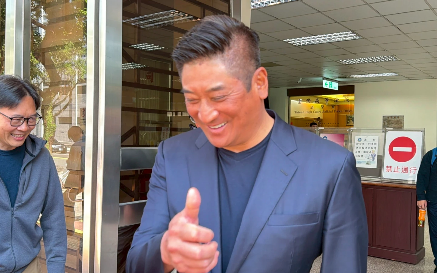 辜仲諒為經典賽聲請出境獲准！當庭說「打贏韓國會放鞭炮」　聞這句燦笑比讚