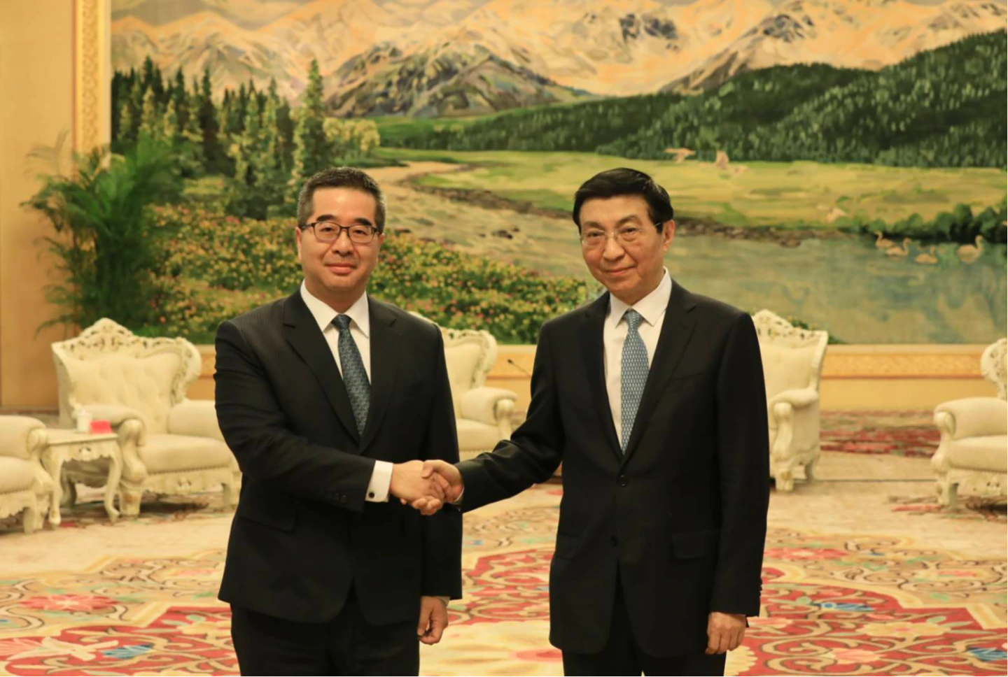 蕭旭岑見王滬寧 　「抗中保台其實是媚美賣台」