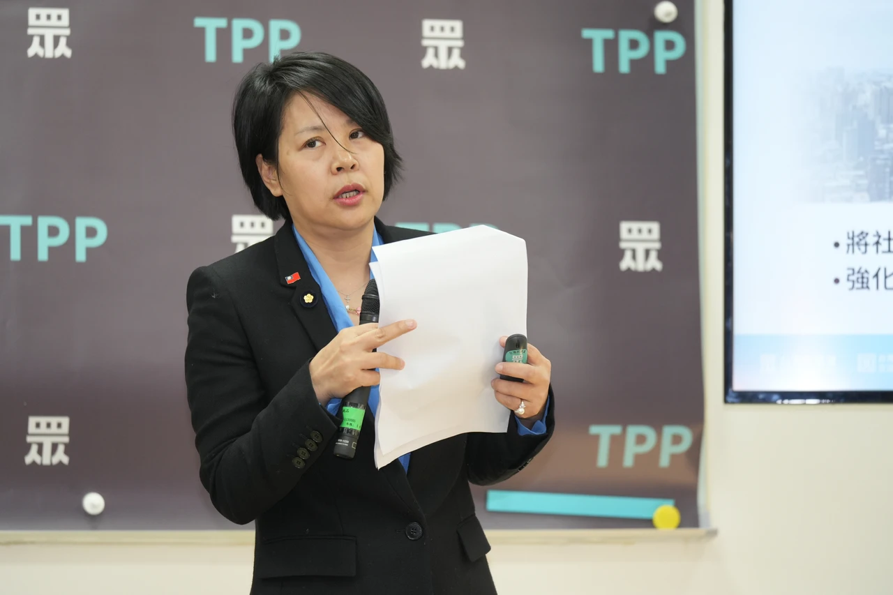 內政部籲提「放棄陸籍遭拒證明」！李貞秀嗆：賴政府好好做事　不要再打口水戰