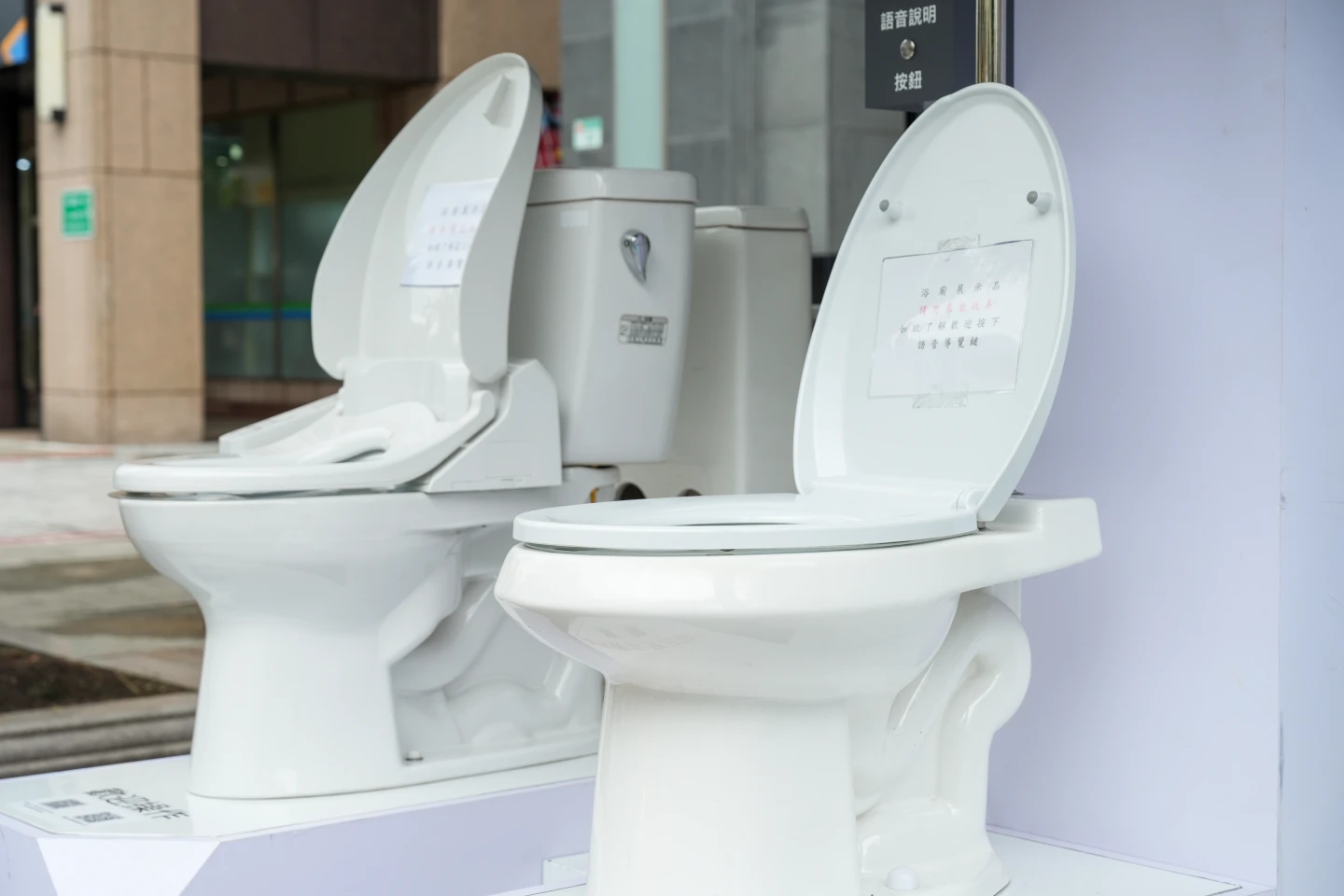 街頭實測｜衛生紙丟馬桶或垃圾桶　環境部推8年「阻塞不是它的錯」