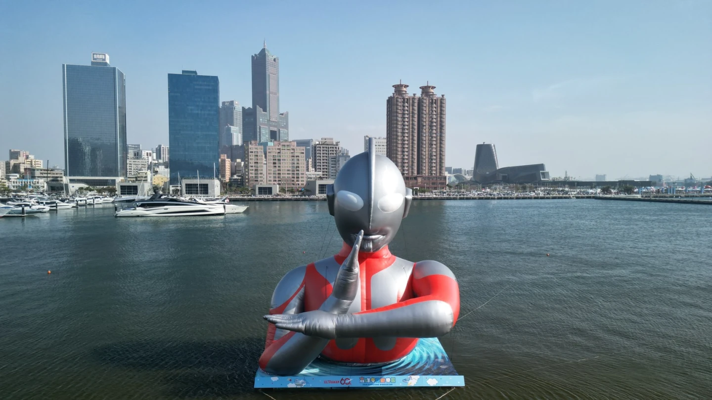 15米超人力霸王降臨高雄！8天見面會「對打」時間曝　網友暴動：一天跑不完