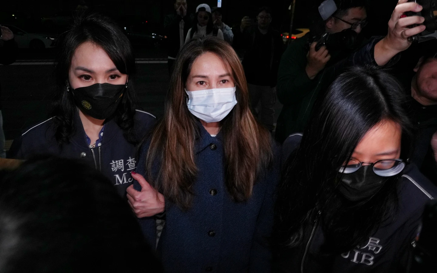 高金素梅移送北檢！　涉3案遭漏夜複訊