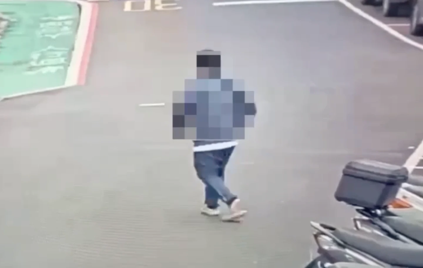 內湖公園爆怪男隨機強擄2歲童！父母阻止竟遭攻擊　警方急逮人