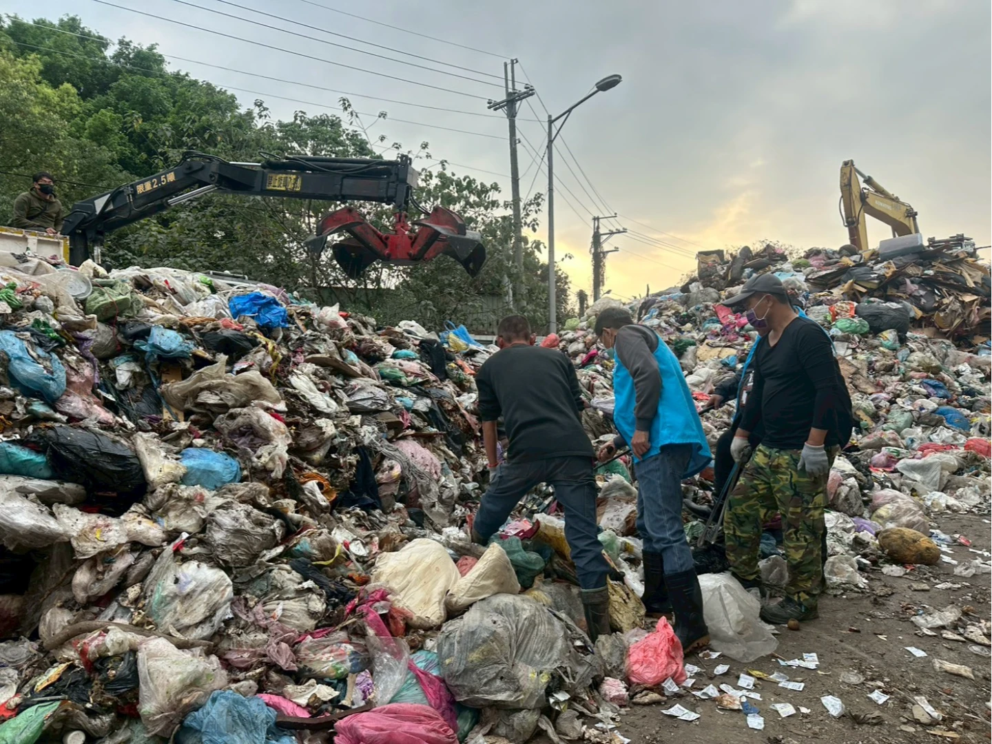 垃圾輻射量驚傳超標！翻5小時揪出「元凶」　貼身物品驗出餾177