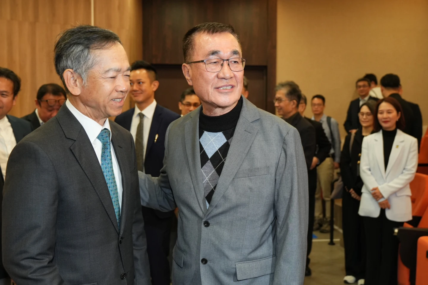 新北藍白合「尊重協調機制」！李四川：要民調決定絕對不排斥