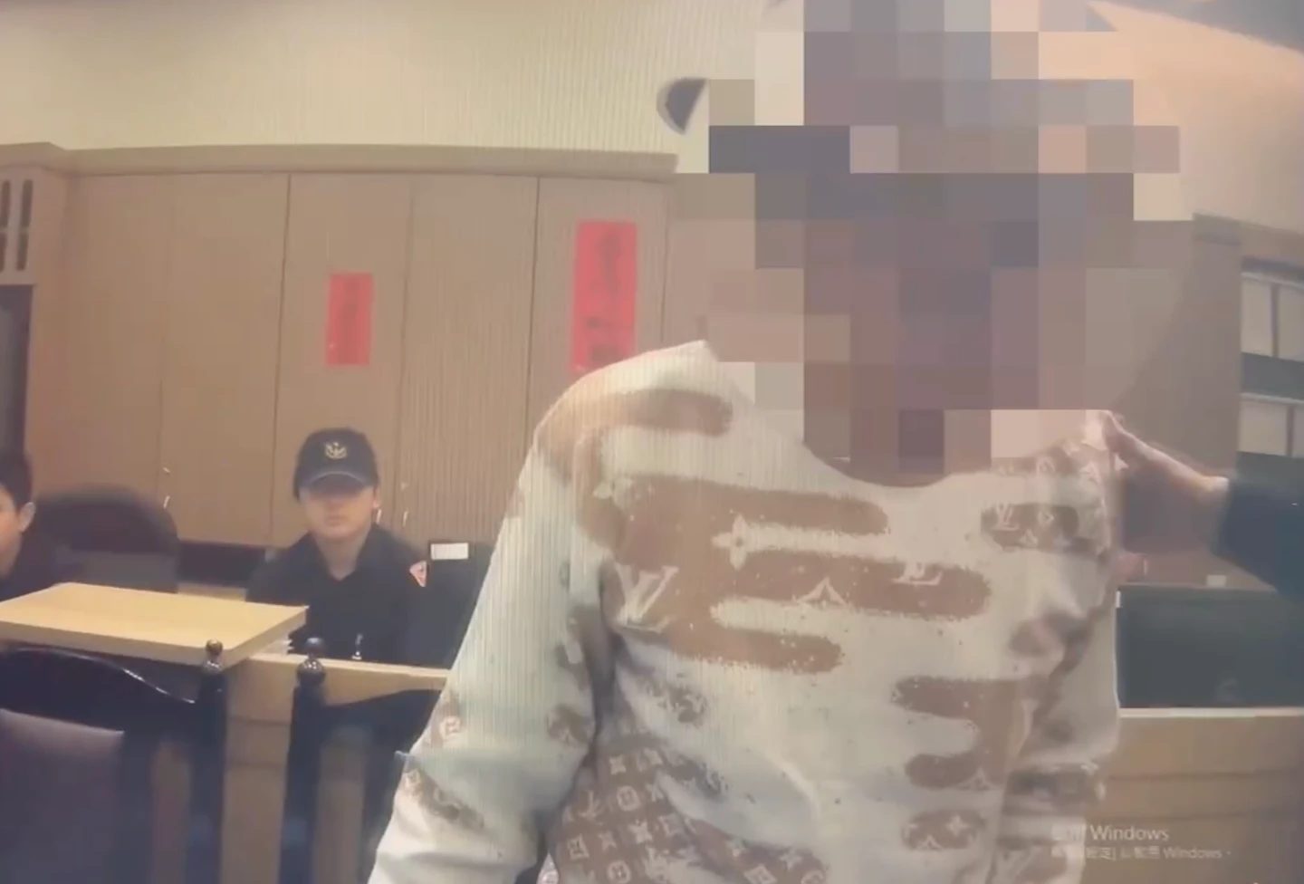 有片｜越獄大王徐開喜傻眼！出庭作證驚知遭通緝　當場遭上銬逮捕