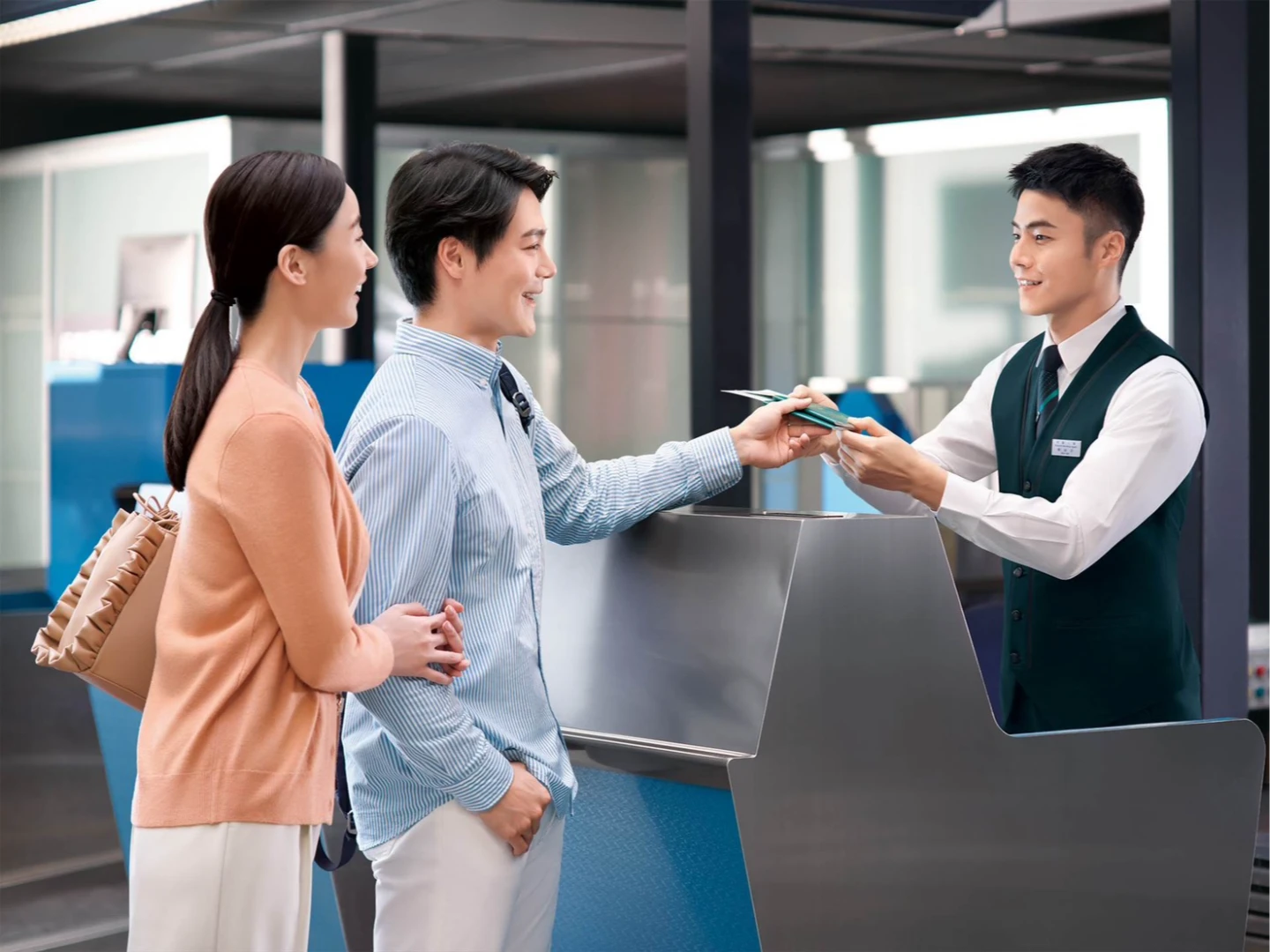 長榮航空徵百名新血！25項不同職類地勤職缺　大學畢業起薪43K起