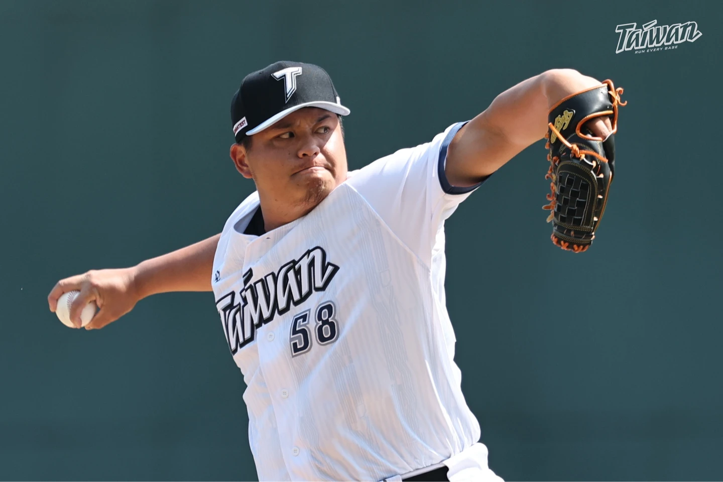 經典賽｜首度實戰搭配林家正　胡智爲讚「他很清楚我的優勢」