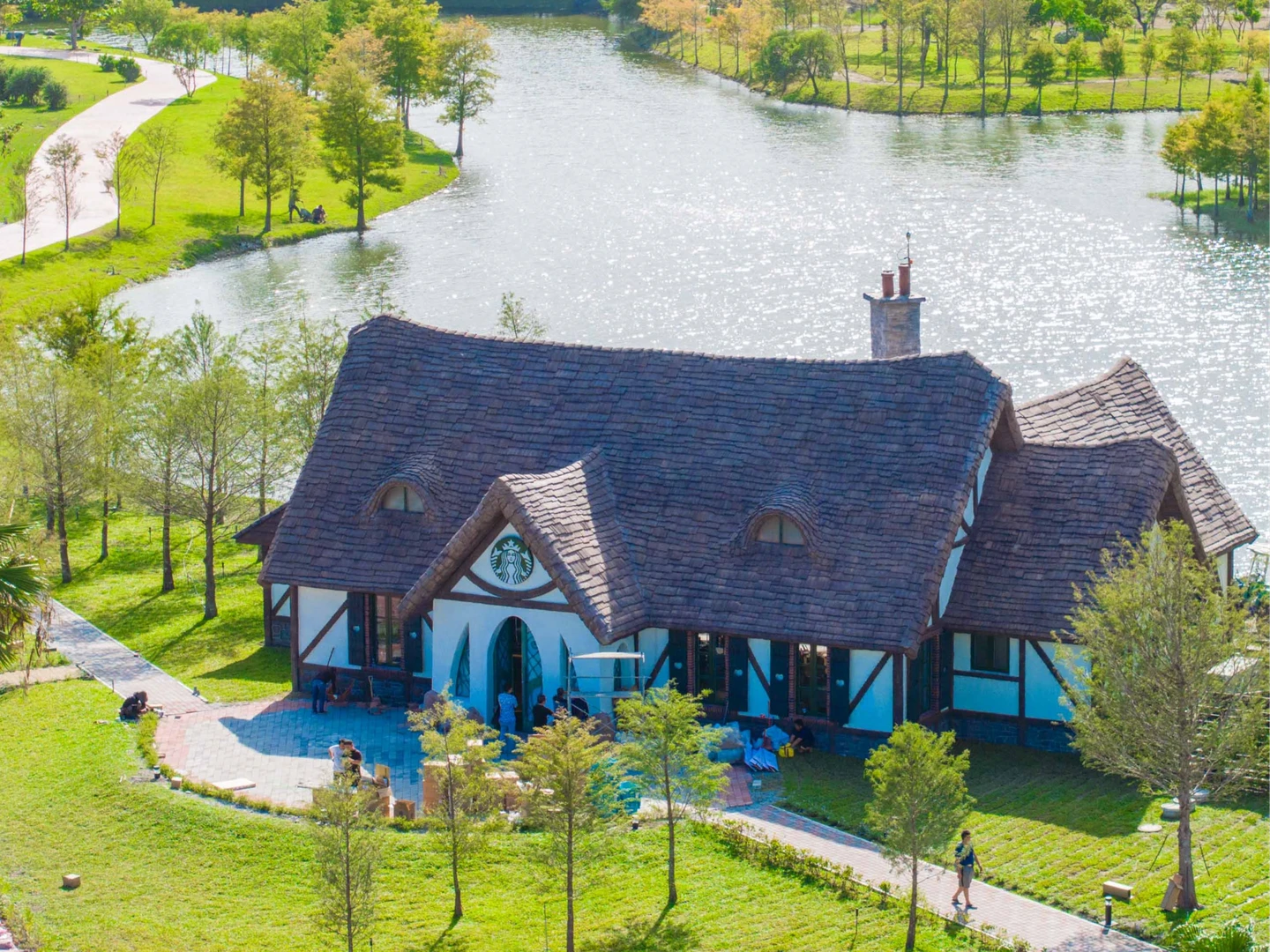 全台特色星巴克走春！隱身桃園大溪日式咖啡廳、花蓮童話小屋必打卡