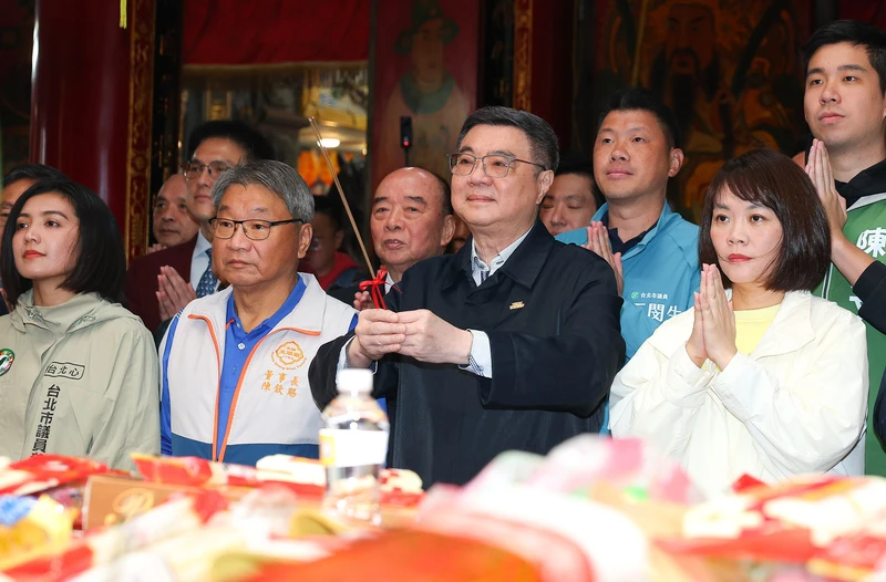 大年初一參拜祈福！卓榮泰：現在台灣正好　順風順勢「百工百業再衝一波」