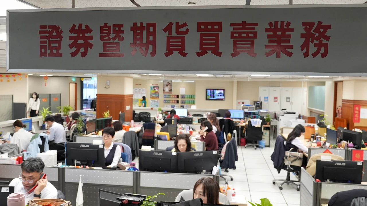 輝達GTC登場！台股早盤漲逾360點　台積電最高漲15元