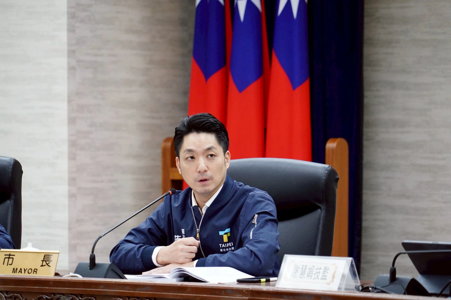 道路救援2公里收10萬！蔣萬安下令嚴查「拖吊流氓」：讓不肖業者無所遁逃